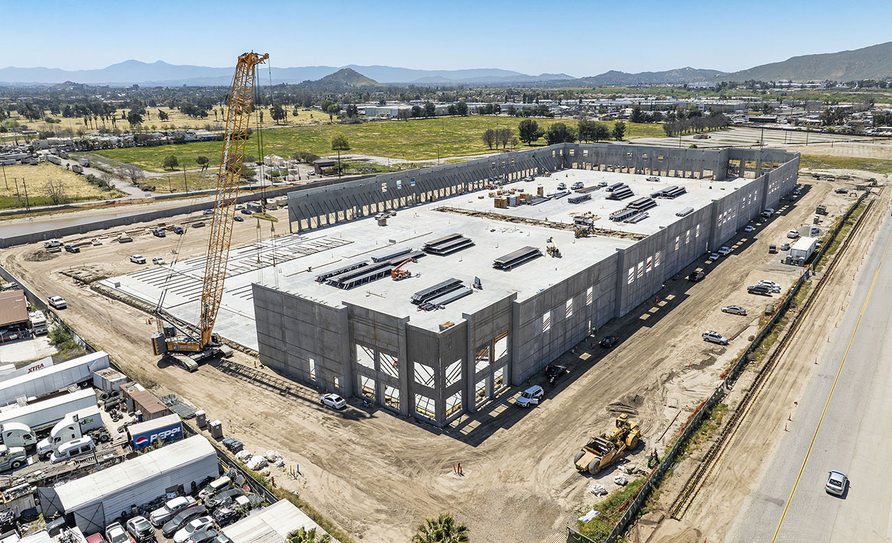 Riverside Logistics Center April 2024 Wall Tilting